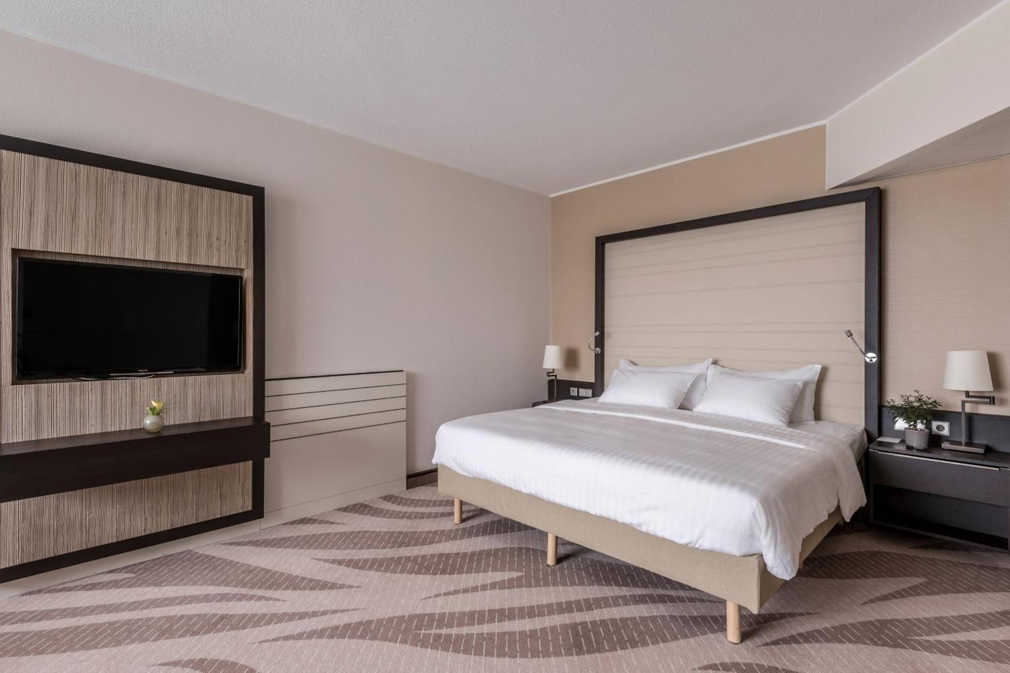 Munich Airport Marriott Hotel Freising Dış mekan fotoğraf